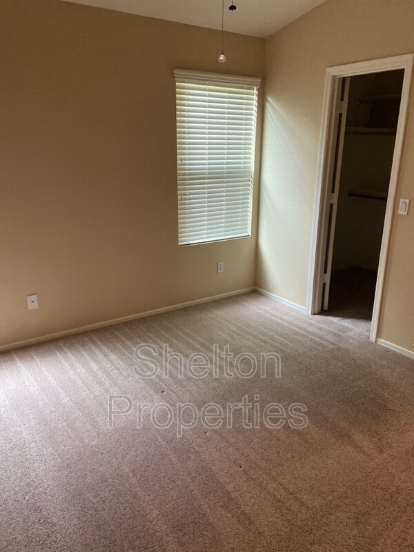 Foto del edificio - 16834 S 23rd St