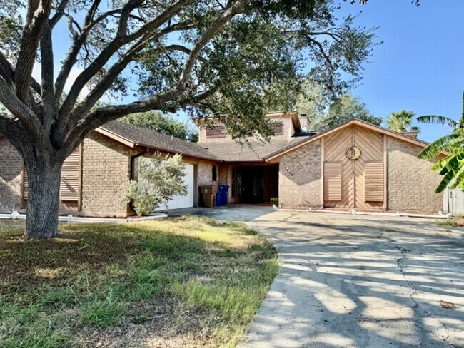 Foto del edificio - 5909 Golden Canyon Dr