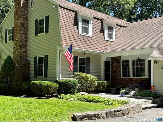 Foto del edificio - 58 Heritage Ln