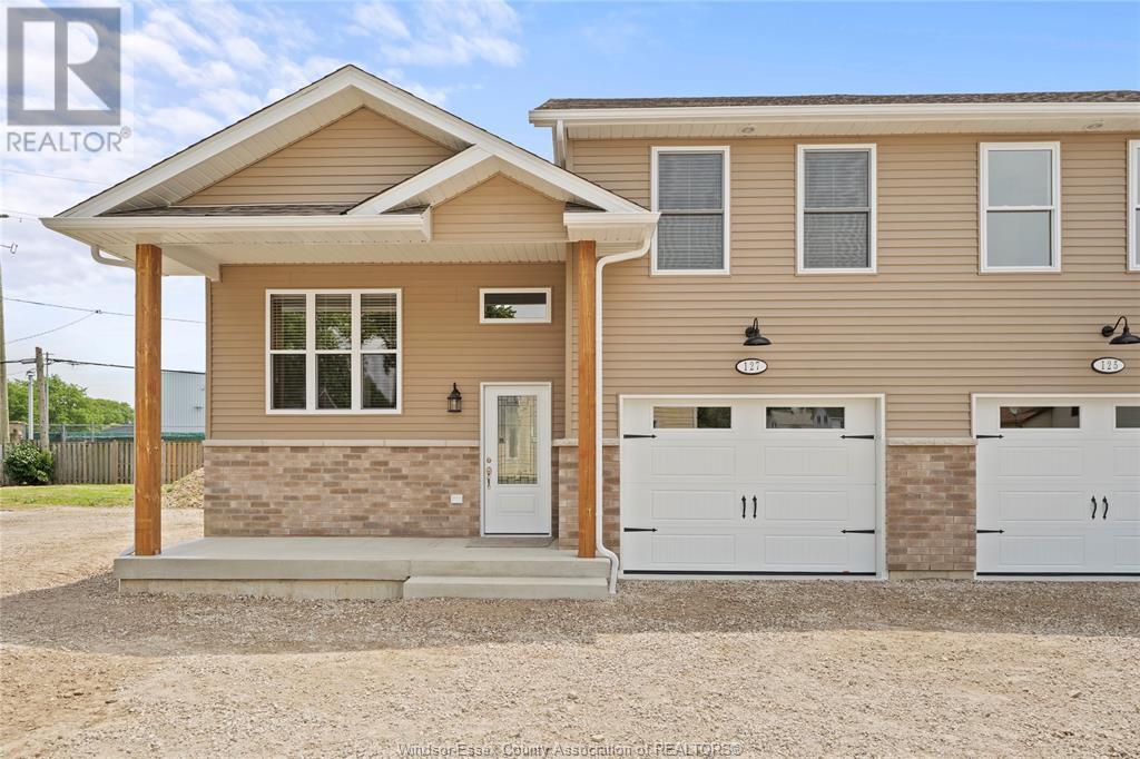 127 Park St, Amherstburg, ON N9V 1N9 House for Rent in Amherstburg