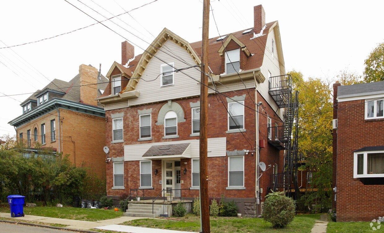 Building Photo - 305 Roup Ave
