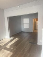 Building Photo - 6 12th St N