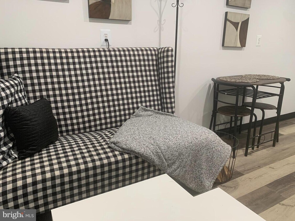 420 Woodford St, Fredericksburg, VA 22401 House for Rent in