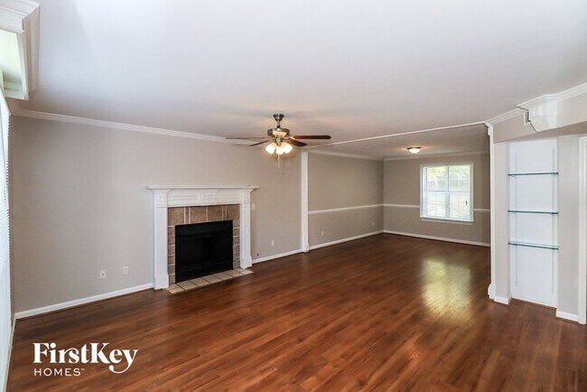 Foto del edificio - 1109 Oak Moss Dr