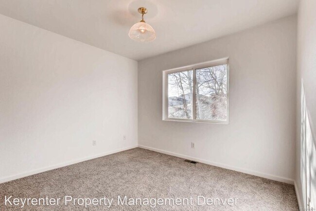 Building Photo - 3405 S Lowell Blvd