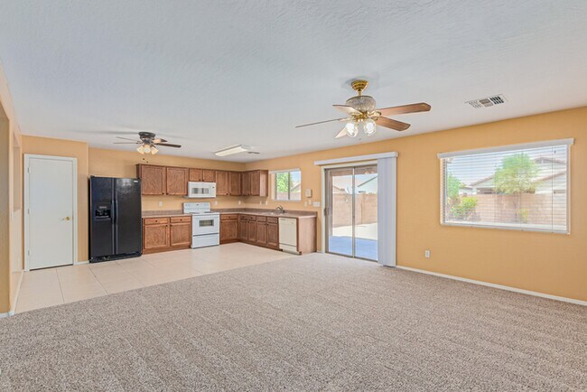 Building Photo - 44756 Gavilan Dr