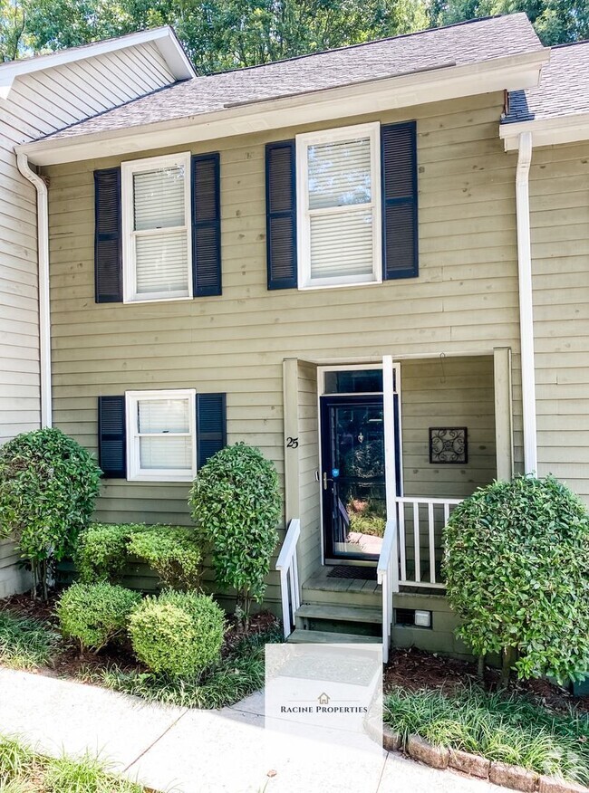 Building Photo - 99 Falcon Crest Dr