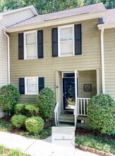 Building Photo - 99 Falcon Crest Dr