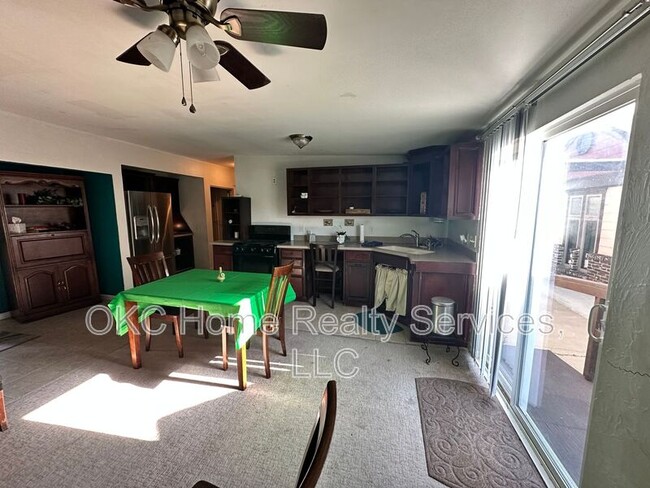 Foto del edificio - 3824 Key Pl