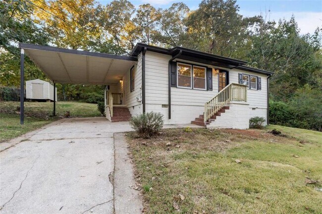 Foto del edificio - 6048 Blackhawk Trail SE