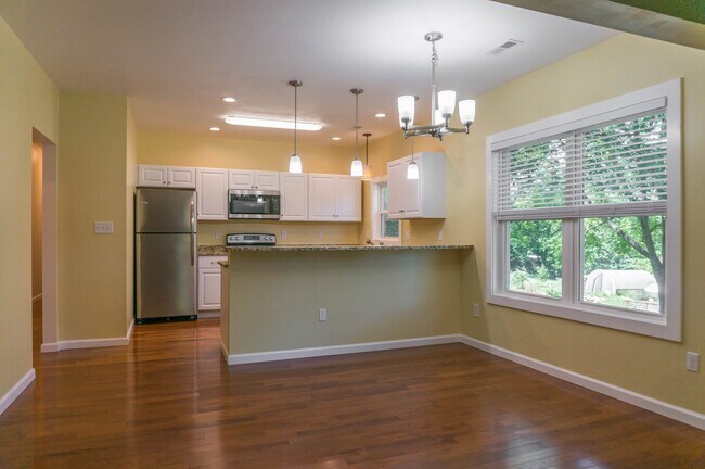 Foto del edificio - Beautiful Home in Prime West Asheville