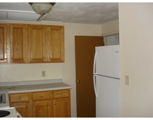 Building Photo - 10 Spaulding St