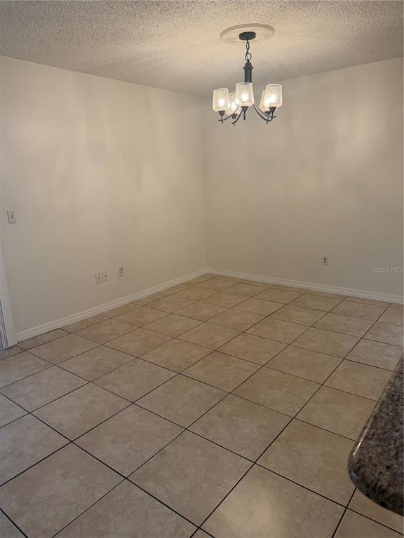 Building Photo - 208 S Malcolm Ct