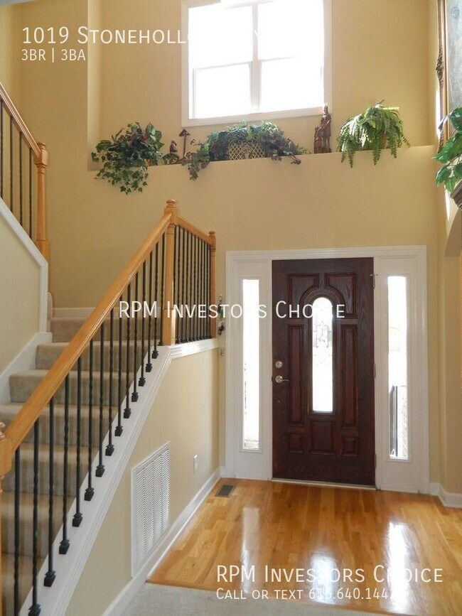 Building Photo - COMING SOON! 3 bedroom/2.5 bath in Stoneho...