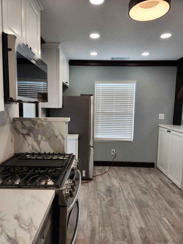 Building Photo - 703 42nd St