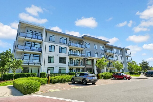 Photo du bâtiment - North Point Apartments