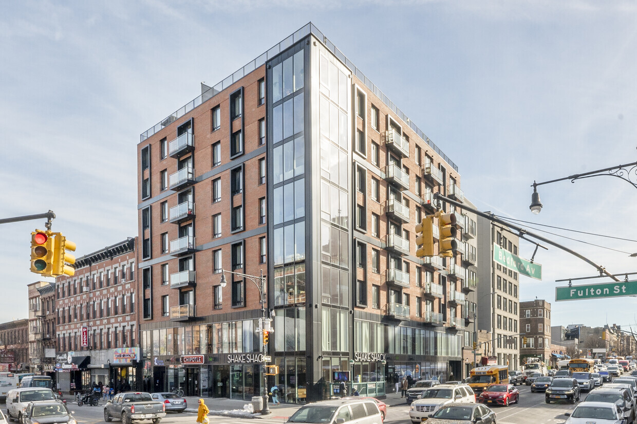 Foto principal - 1190 Fulton St
