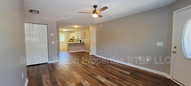 Foto del edificio - 2407 James St