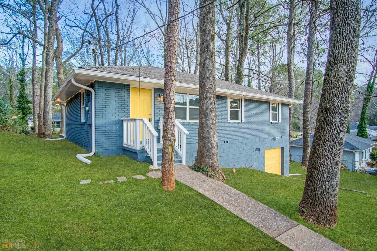 4366 Glenwood Pkwy, Decatur, GA 30032 House for Rent in Decatur, GA