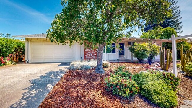 Building Photo - 6855 Fairfield Dr