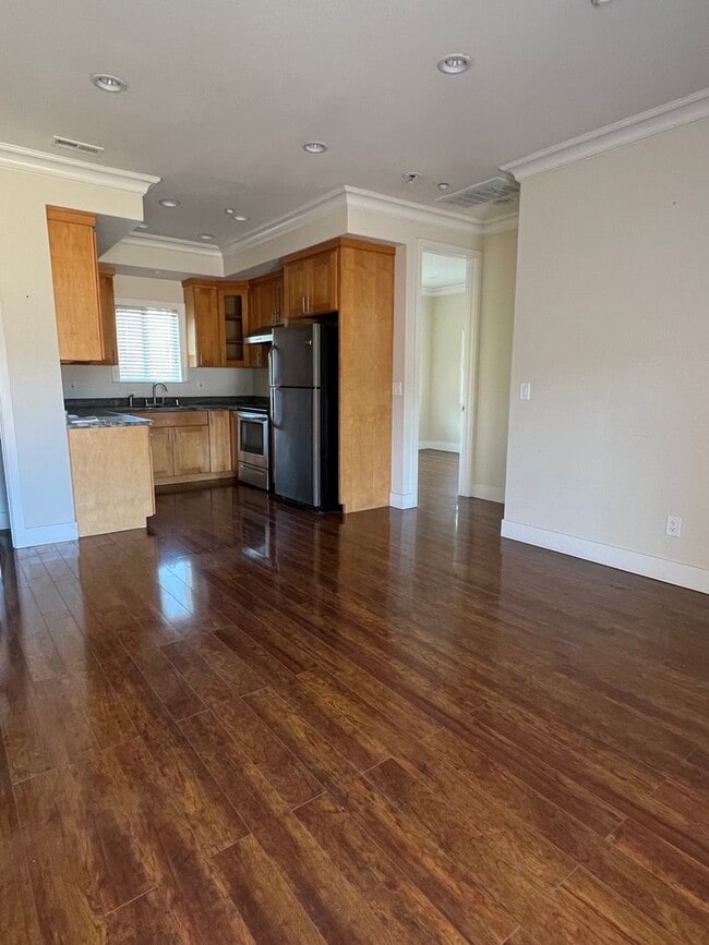 Photo - Hale Ave Apartment