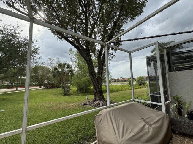 Foto del edificio - 21235 Vía Eden