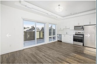 Building Photo - 386 Richmond Rd