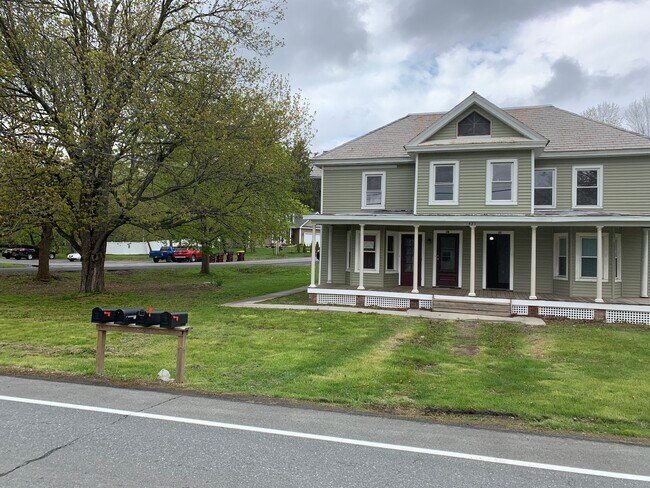 Building Photo - 421 NY-146