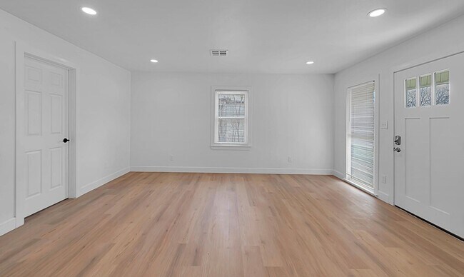 Building Photo - Newly remodeled 3BD 2BA Home in Waco - Near Baylor University