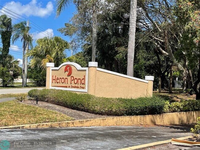 Foto del edificio - 241 SW 84th Ave