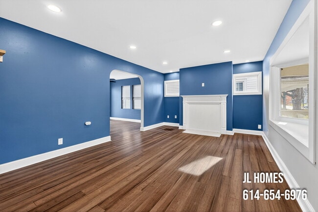 Foto del edificio - 512 Larcomb Ave