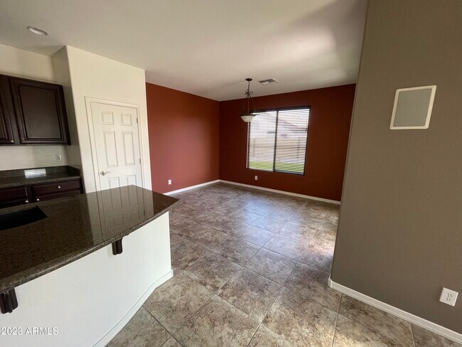 Building Photo - 2427 S Salida Del Sol Ct