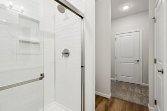 Building Photo - Village at Hinckley Oaks