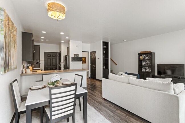 Photo - 4397 Prestige Point Townhome