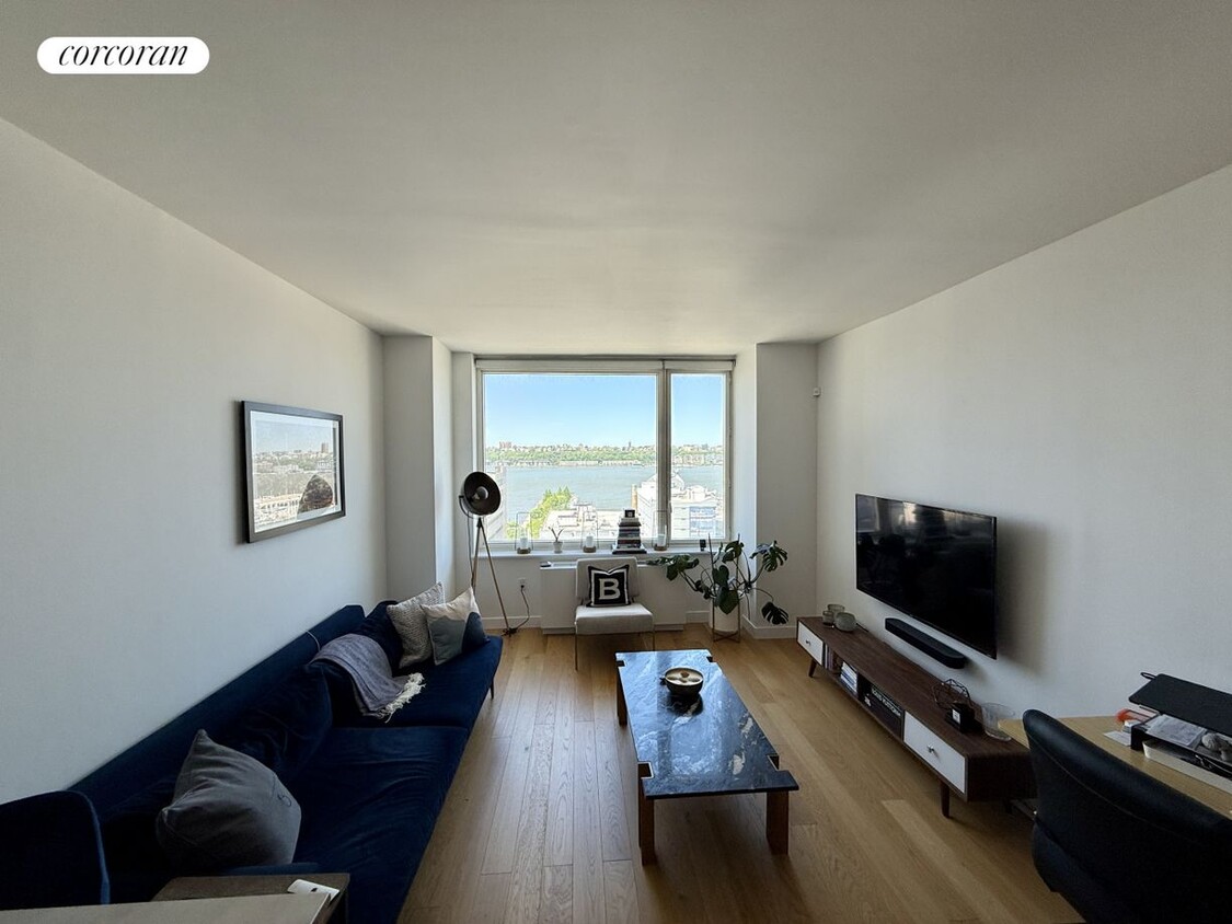 Foto principal - 550 W 45th St