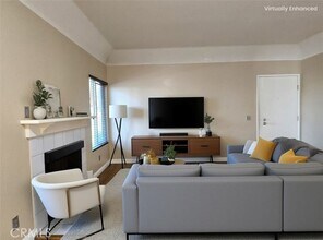 Building Photo - 22749 Lakeway Dr