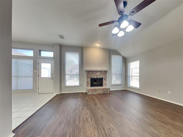 Foto del edificio - 8401 Greenfield Dr
