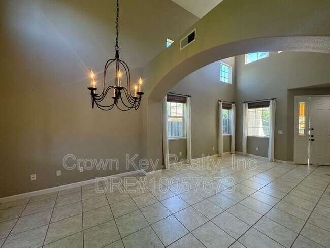 Building Photo - 1734 Mallard Ct