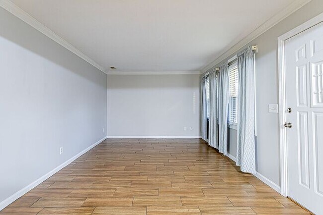 Building Photo - 17 Alta Vista Cir