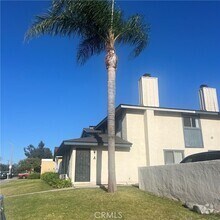 Building Photo - 338 E Meats Ave