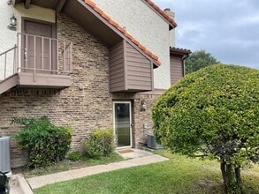 Building Photo - 336 Melrose Dr