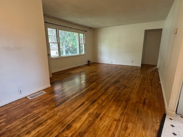 Foto del edificio - 724 S 12th St