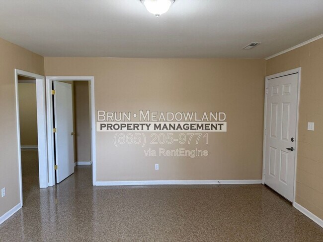 Foto del edificio - 5200 John Hall Rd