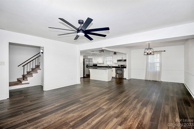 Building Photo - 9101 Sardis Forest Dr