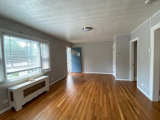 Foto del edificio - 531 Norwest Dr