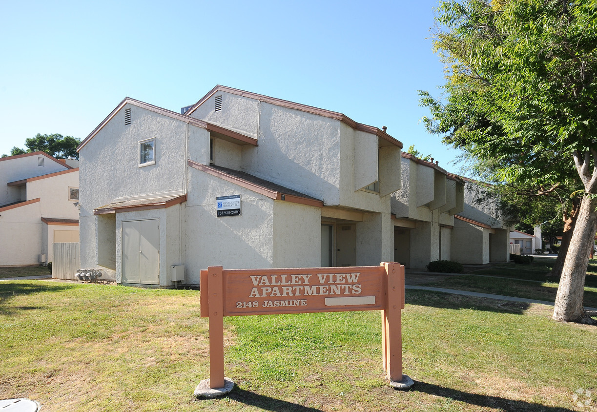 Primary Photo - Valley View Apartments