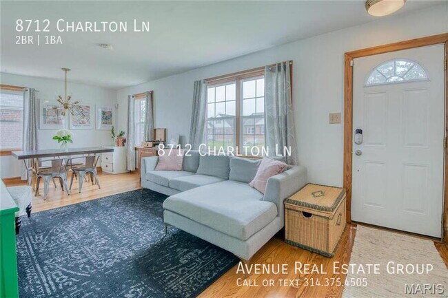 Foto del edificio - 8712 Charlton Ln