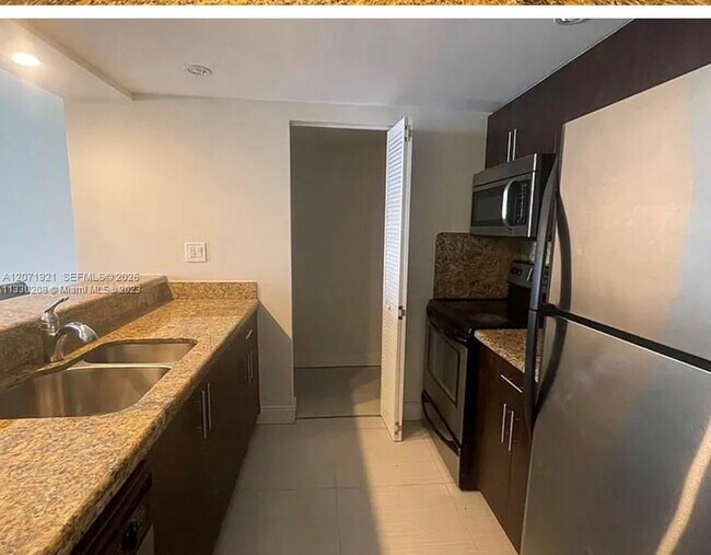 Foto del edificio - 850 N Miami Ave