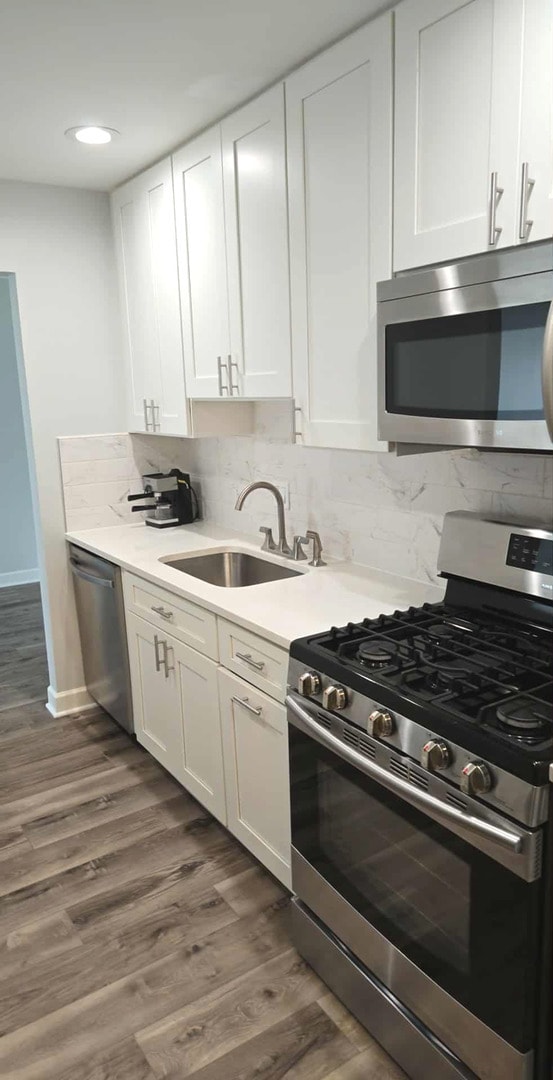 Foto del edificio - 5001 Carriage Way Dr