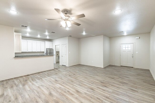 Foto del edificio - 5504 Kemper St